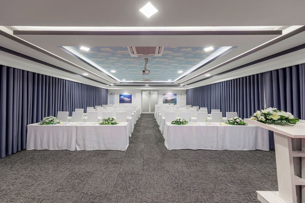 undefined Kay Hotel Danang - Near Dragon Bridge 6