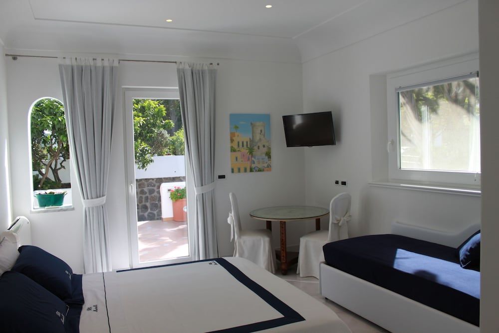Villa Marinella Standard Triple Room 2