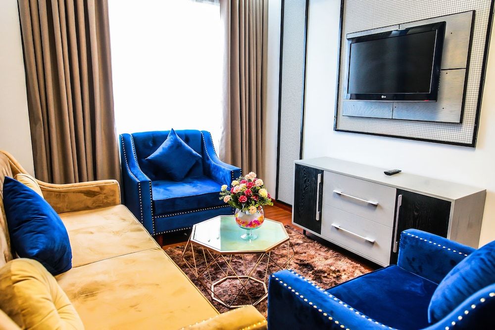 undefined Mayana Hotel 10