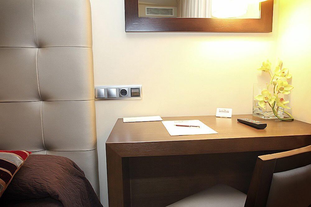 Hotel Torre de Nuñez Single Room 5