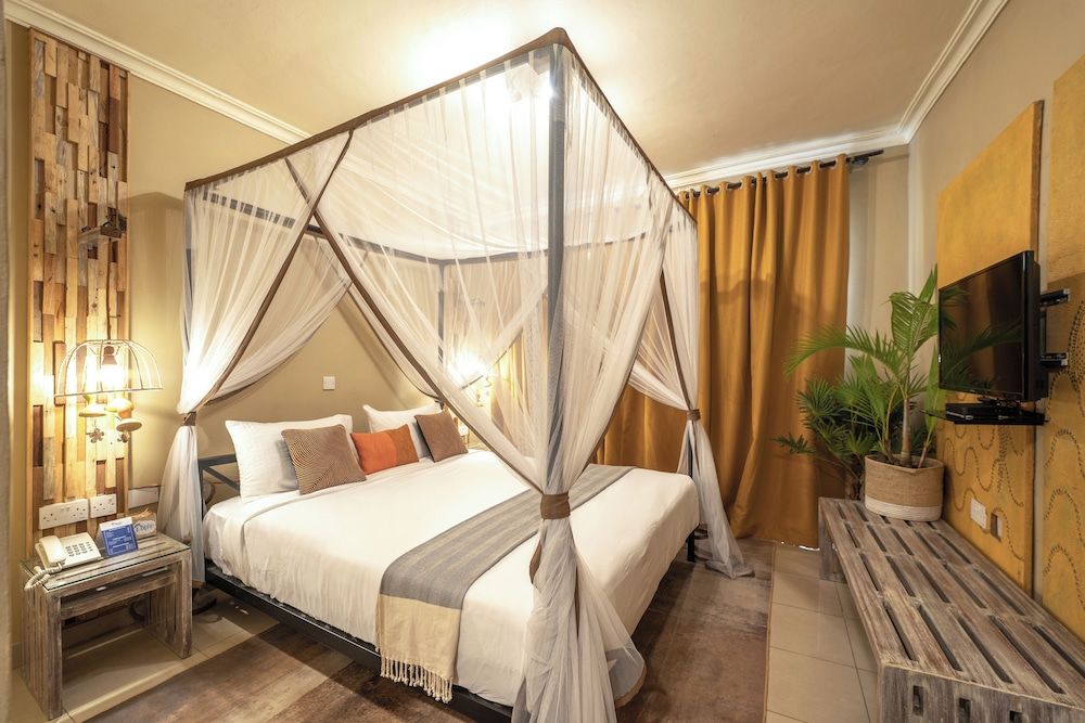 Dolphin Suites Deluxe Double or Twin Room, Non Smoking 3