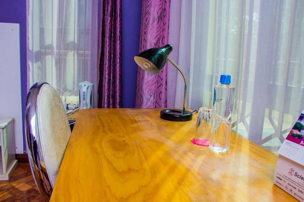 Karen Inn and Suites Deluxe Double Room 15