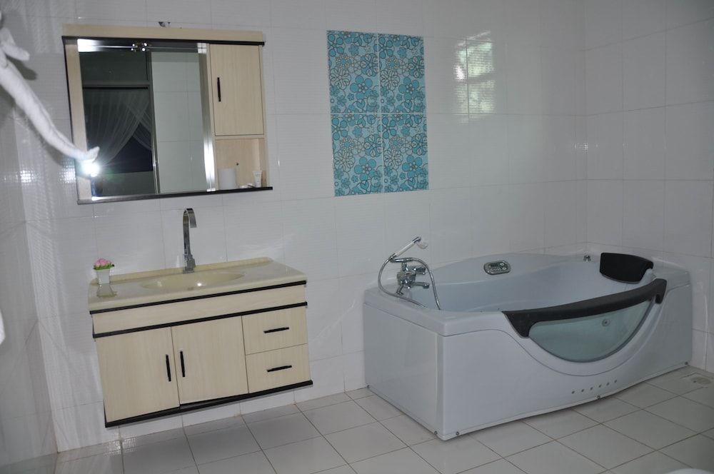 Karen Inn and Suites Deluxe Double Room 24