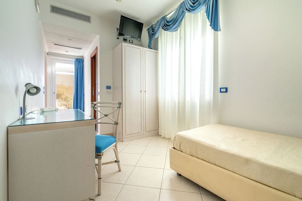 Elaia Garden Hotel Family Room 6