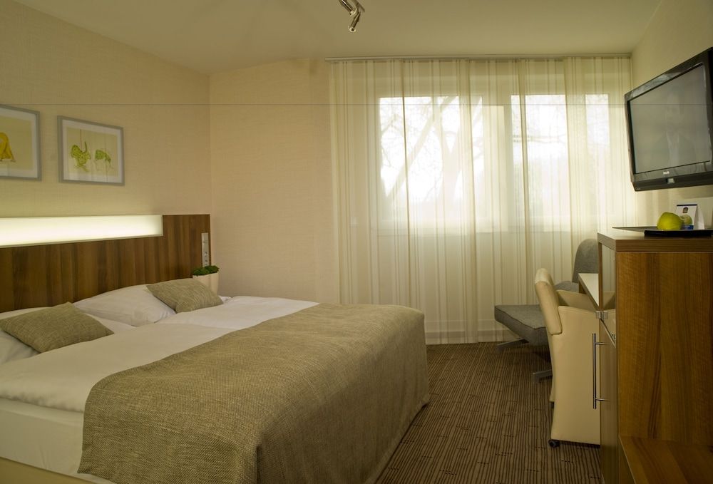 Parkhotel Oberhausen Triple Room