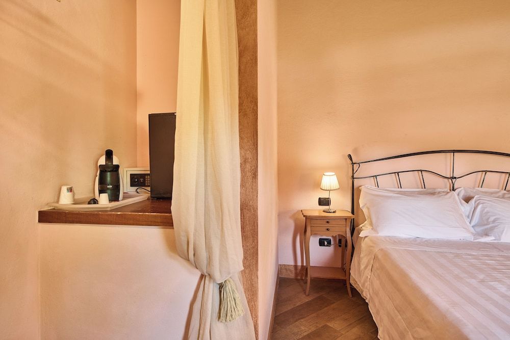 Borgo San Giusto Double Room 9