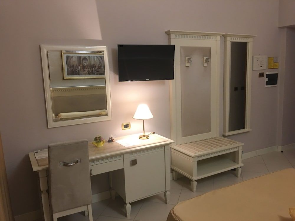 Hotel Niagara Standard Room, 1 Queen Bed, Accessible, Sea View 17