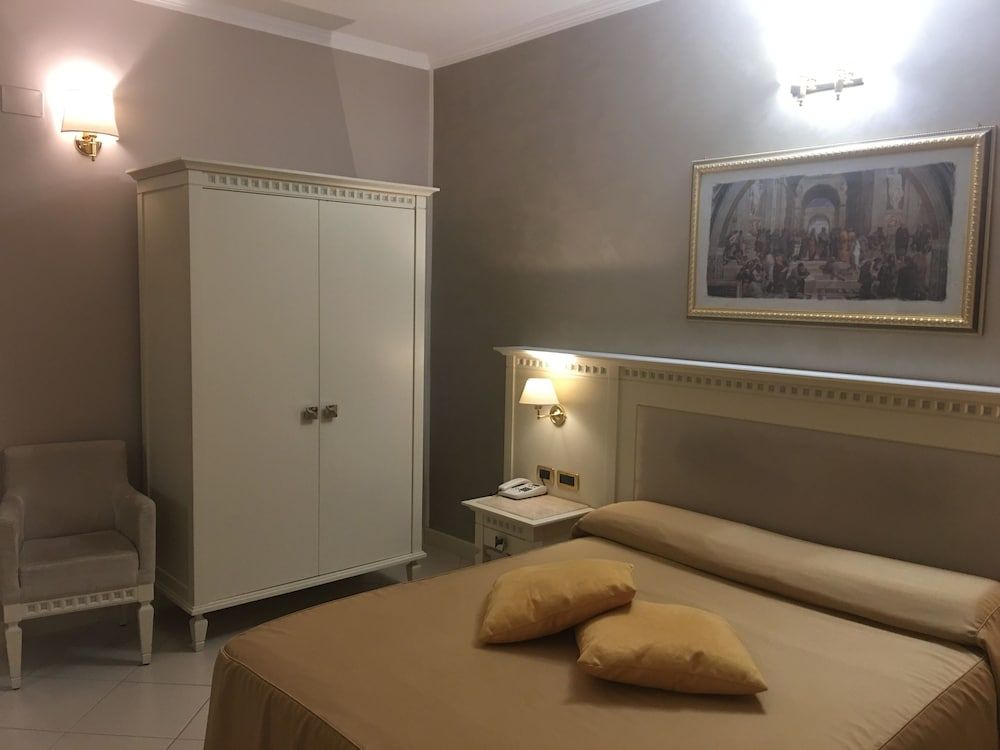 Hotel Niagara Standard Room, 1 Queen Bed, Accessible, Sea View 20