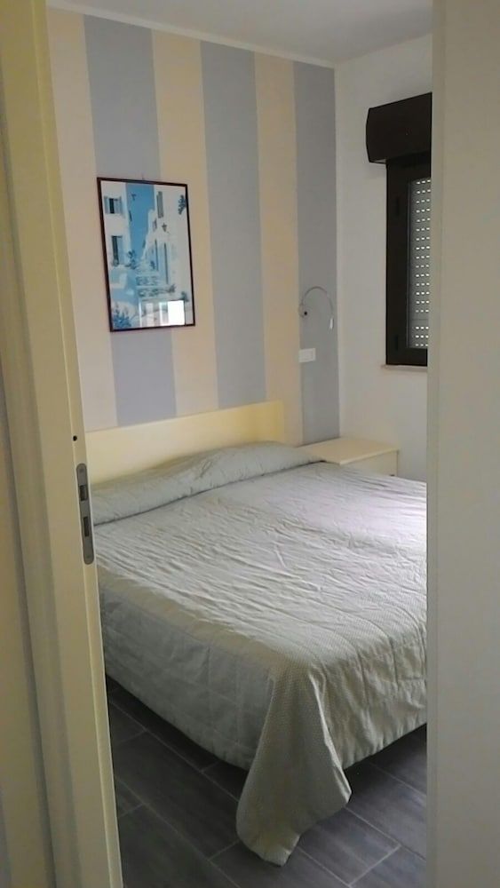 Standard, Double or 1 Twin, Partial Sea View, Balcony, Long Stay