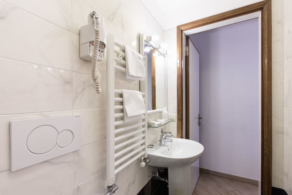 Hotel Agli Artisti Triple Room 5