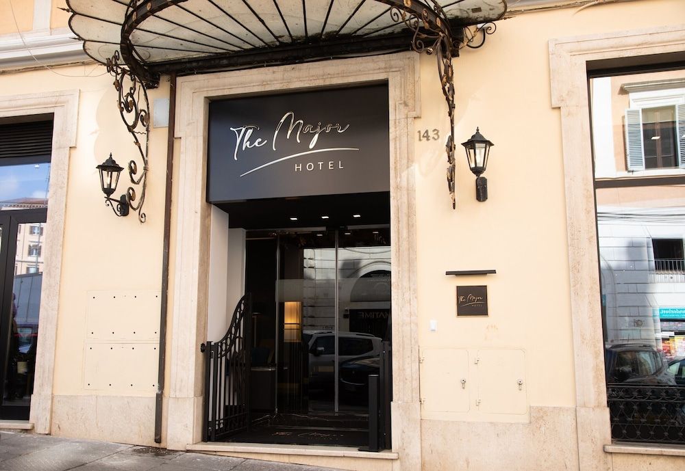 undefined The Major 8