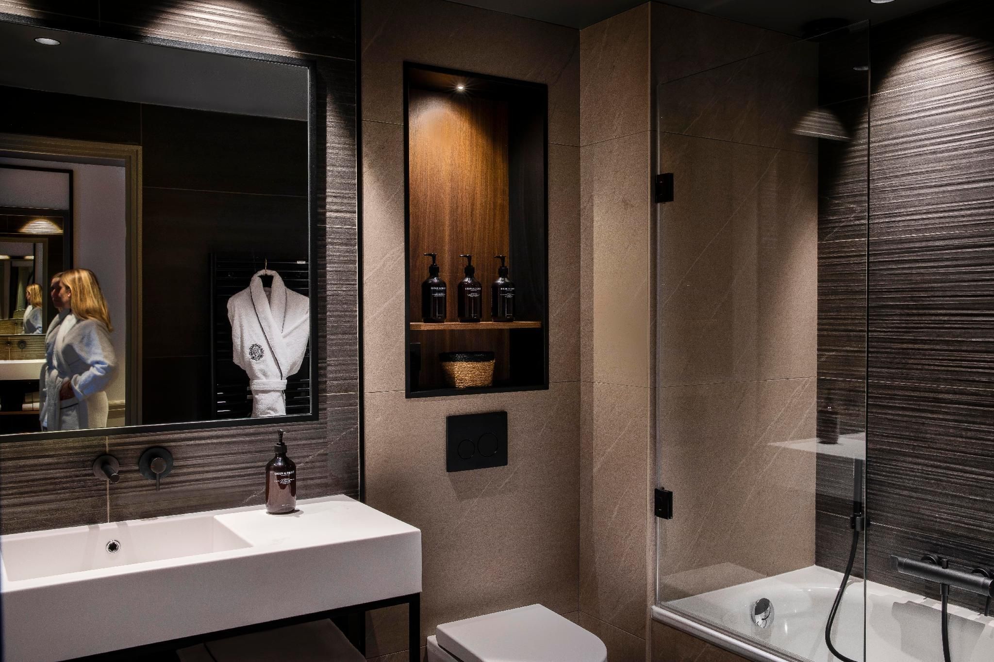 undefined Victoria Palace Hotel Paris 9