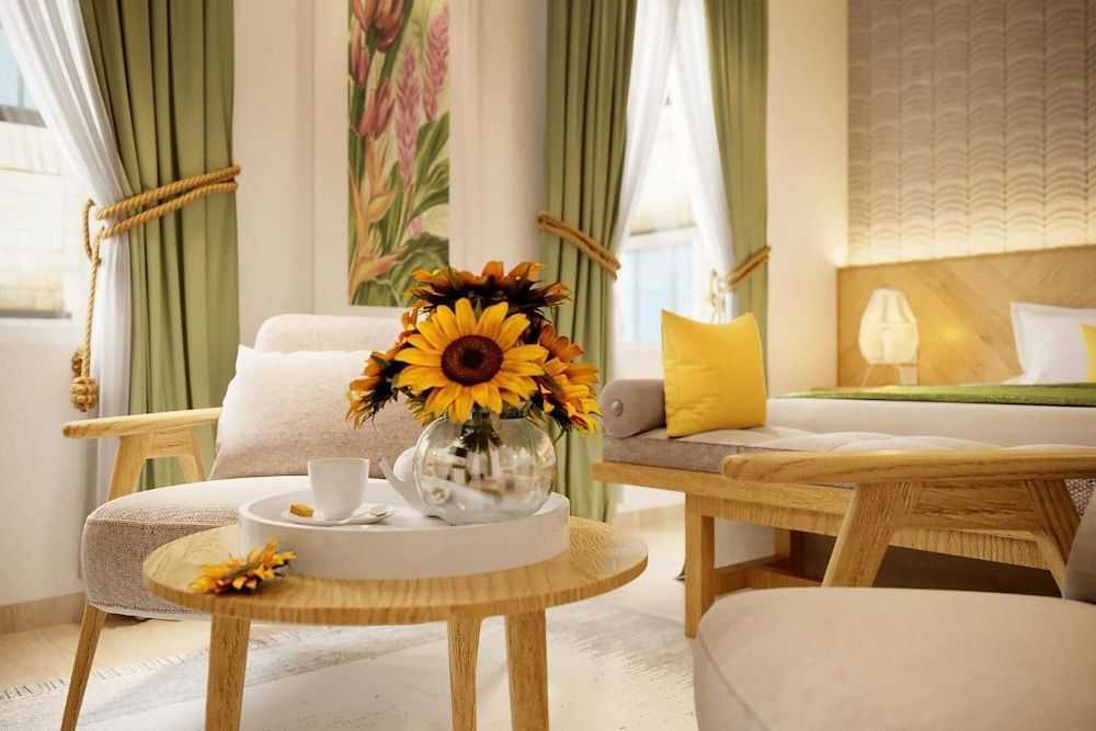 undefined The Pearl Hotel 2