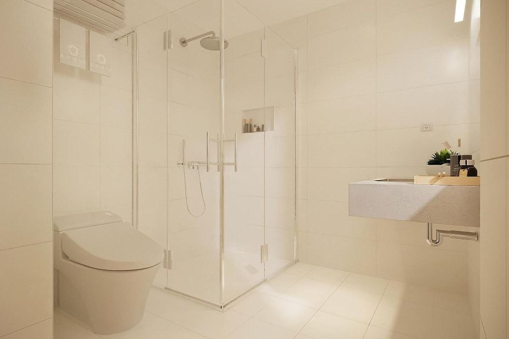 undefined The Pearl Hotel 3