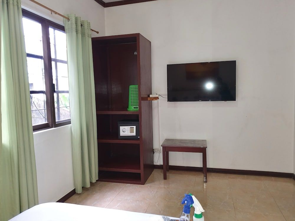 Greenyard Inn Standard Room 5