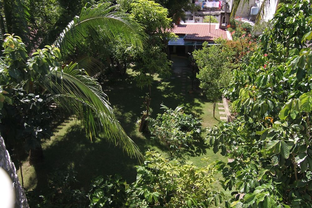 undefined Greenyard Inn 8