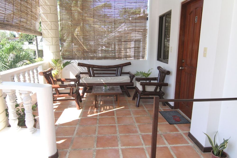 undefined Greenyard Inn 9