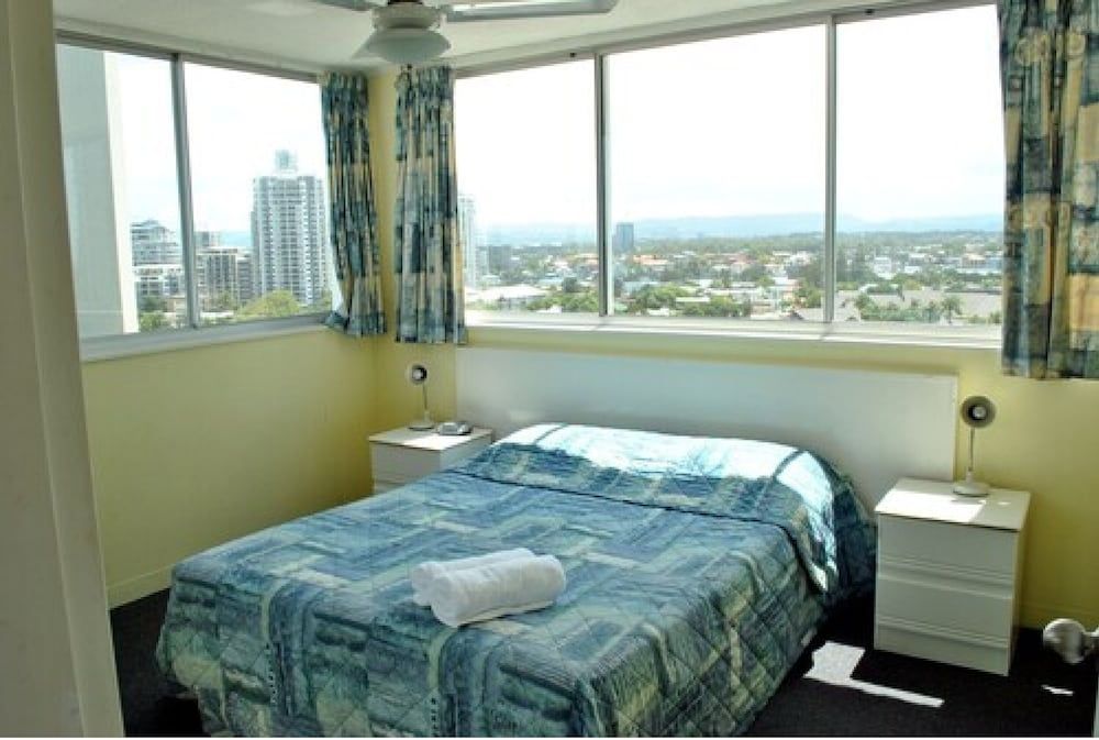 The Shore Apartments Standard 1 Bedroom Hinterland or Balcony, Ocean View (Wifi 500mbs/day & 1 Car Park) 7
