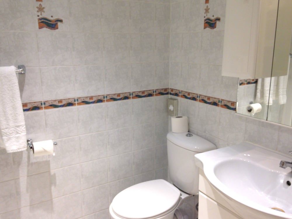 Best Western Buckingham Palace Rd Standard Room, 1 Double Bed, Non Smoking 6