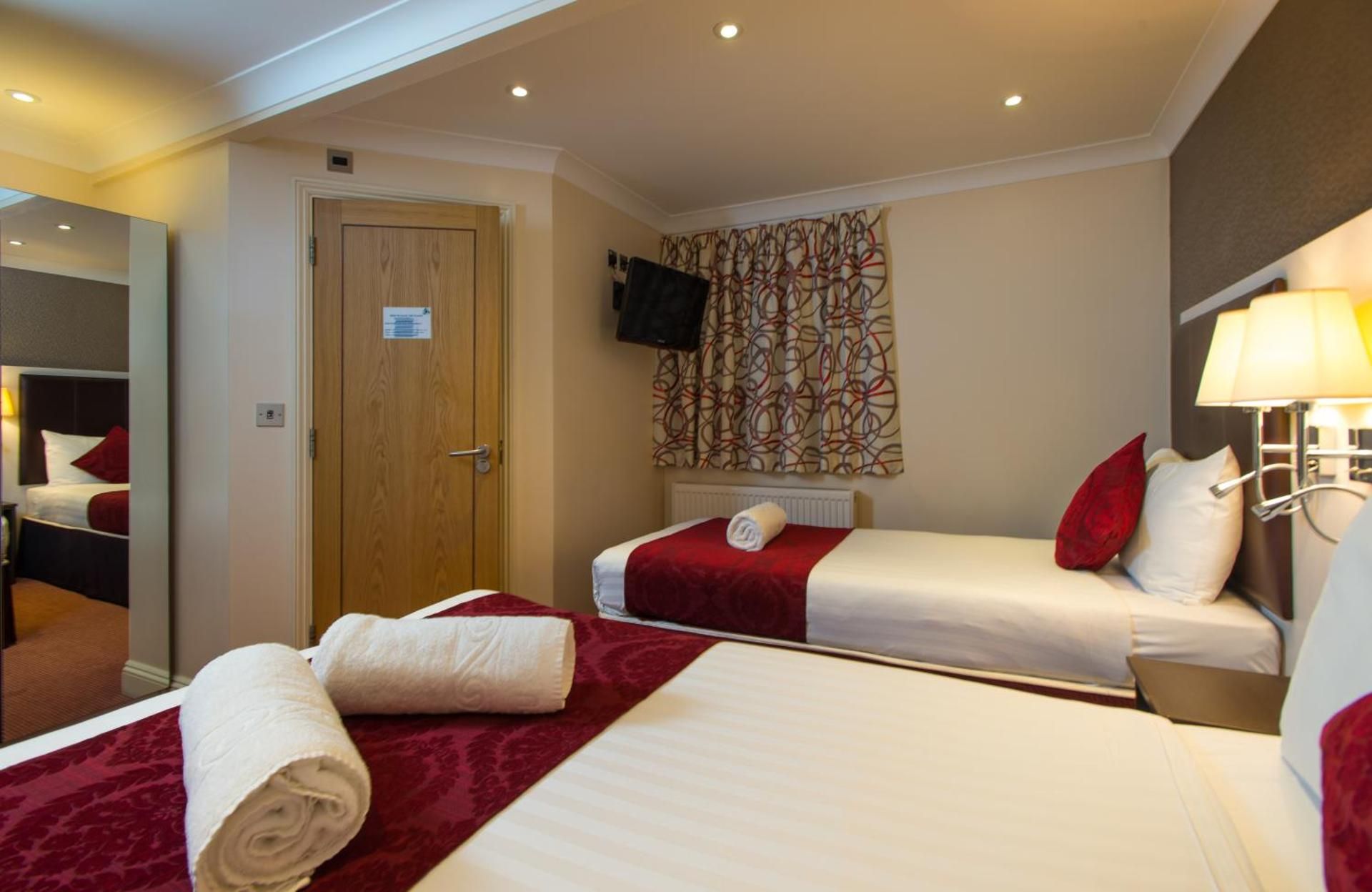 undefined Best Western Buckingham Palace Rd 8