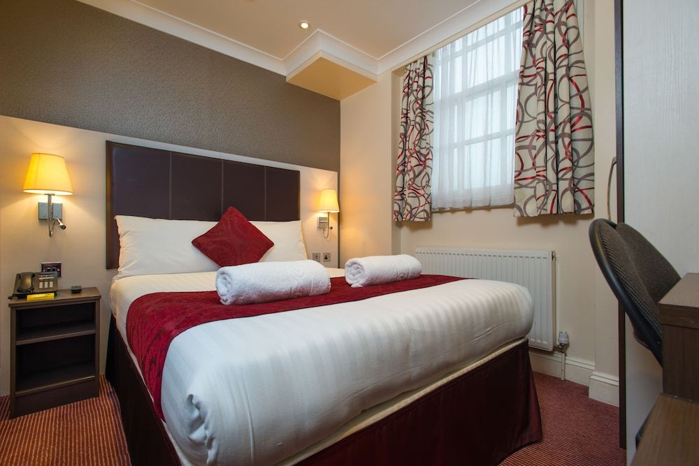 Best Western Buckingham Palace Rd Standard Room, 1 Double Bed, Non Smoking 2