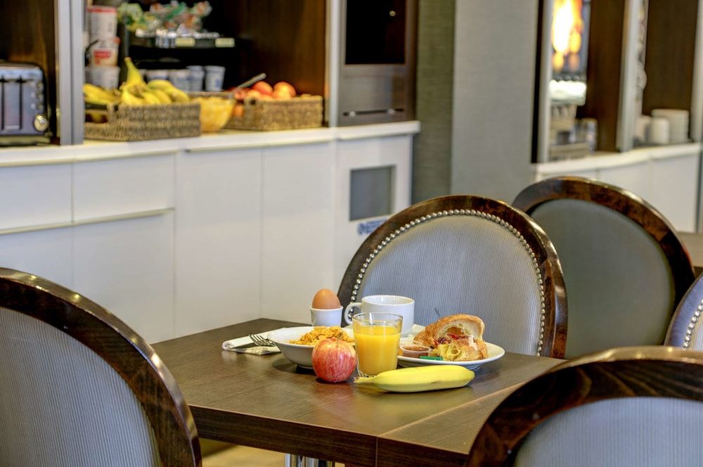 undefined Best Western Buckingham Palace Rd 10