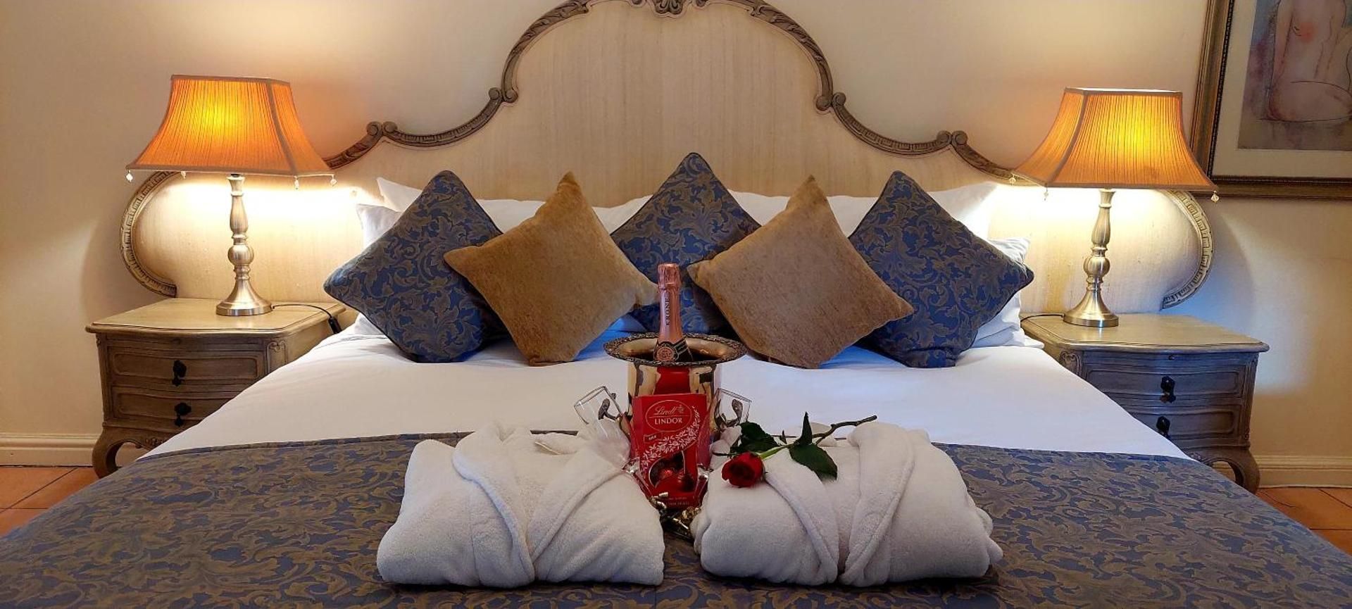 Luxury Double or Twin Room with Bath and Shower