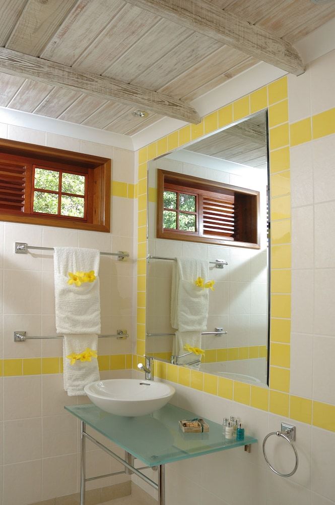 Bequia Beach Hotel Luxury Resort & Spa Classic Suite, 2 Bedrooms (Family) 7