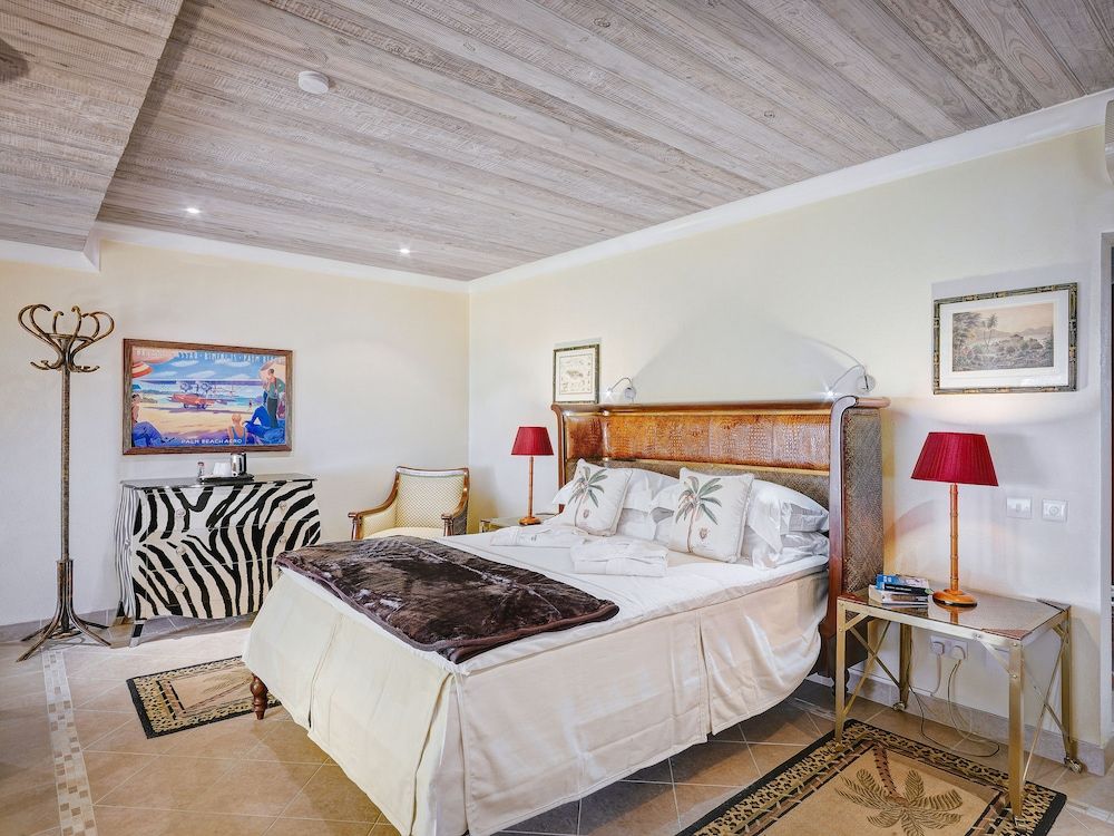 Deluxe Double or Twin Room, 1 King Bed, Beach View, Beachfront