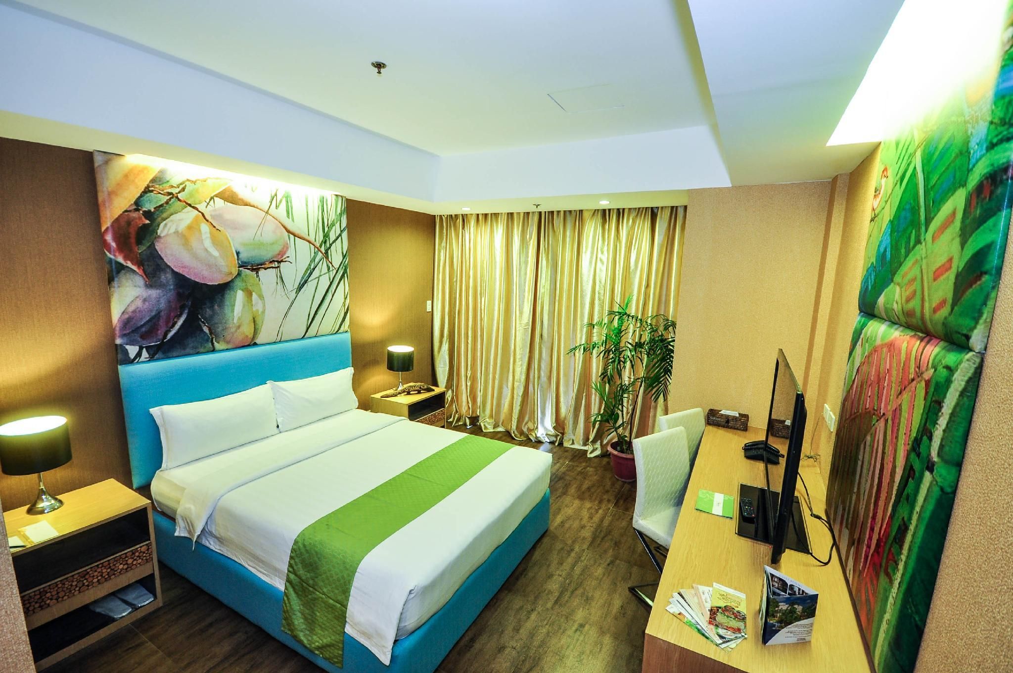 Aziza Paradise Hotel Superior Premier (Queen Bed)