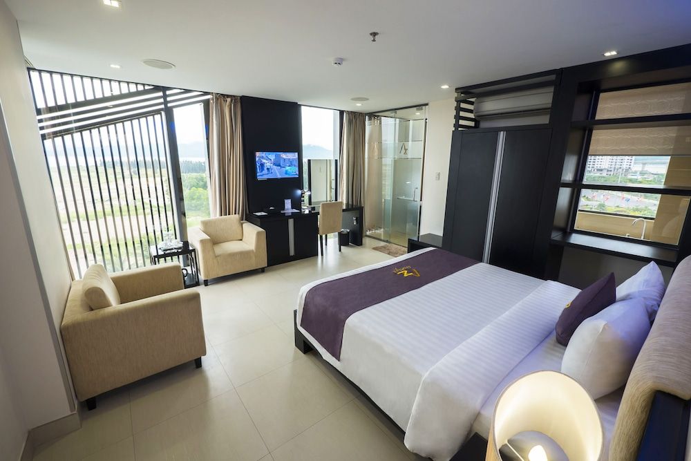 Suite, 1 Double Bed, Sea View