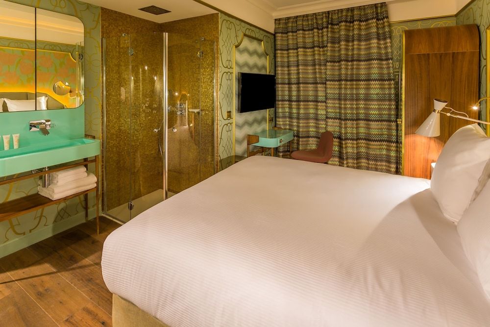 Idol Hotel Double Room (Lady soul)