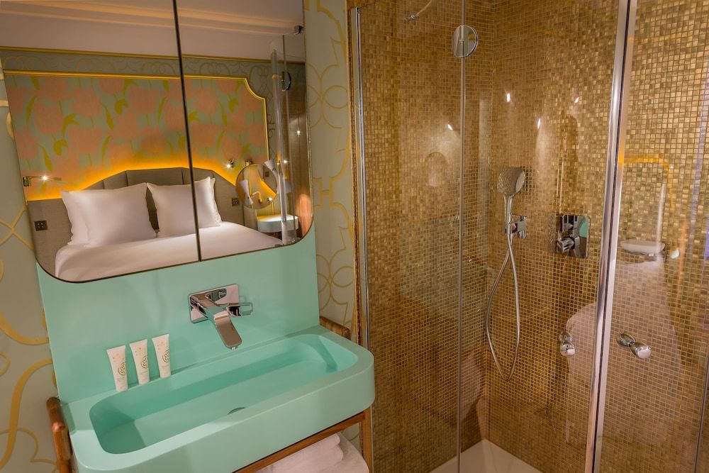 Idol Hotel Double Room (Lady soul) 10