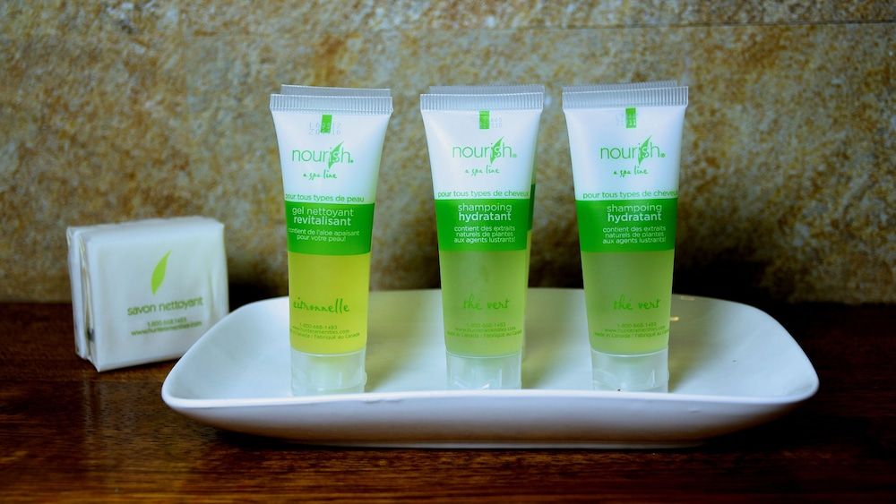 Quint's Travelers Inn King Room 6