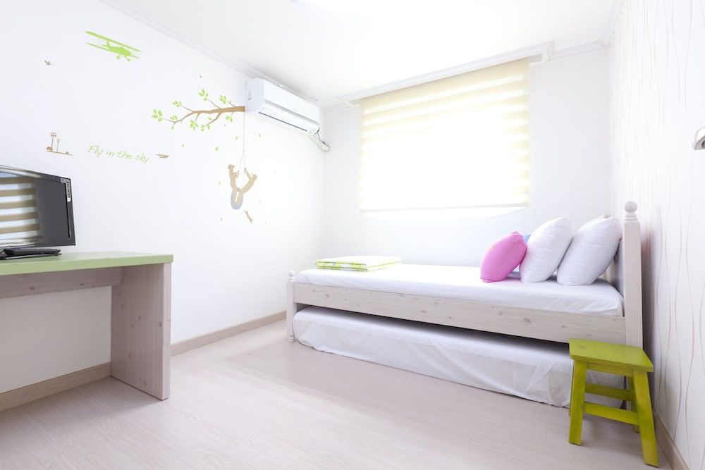 undefined Wow Hills Guest House 5