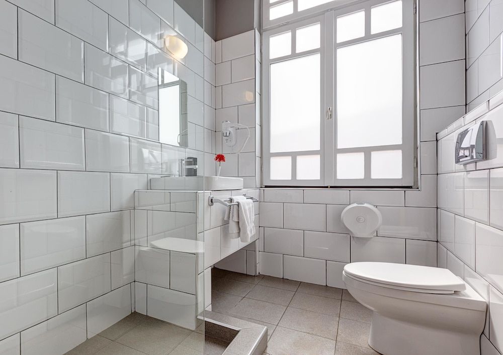 COLORS Central Ladadika Room (Fresh ) 10