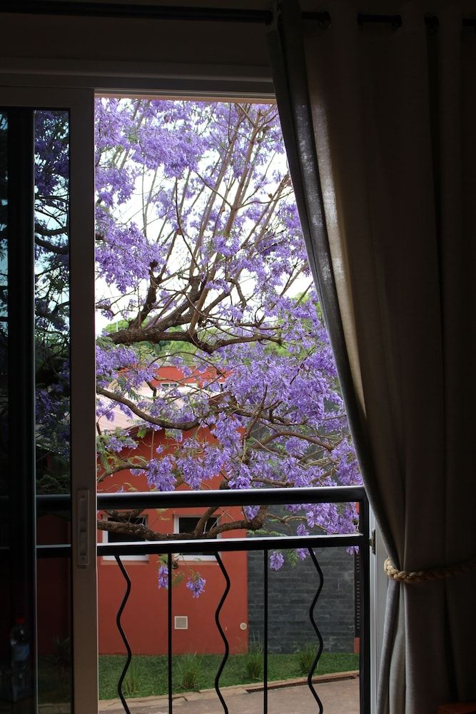 Relais des Plateaux Double Room 3