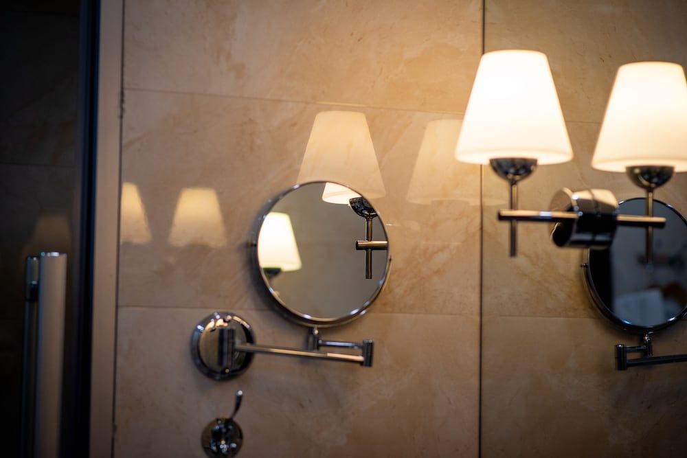 Ambassador Hotel Family Room 17