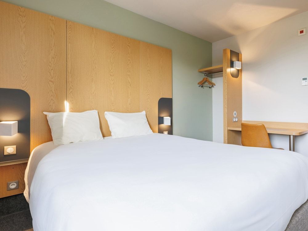 B&B HOTEL Clermont-Ferand Nord Riom Double Room, Non Smoking 2