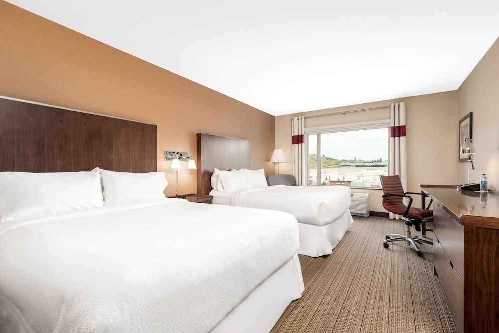 Traditional Room, 2 Queen Beds, Non Smoking