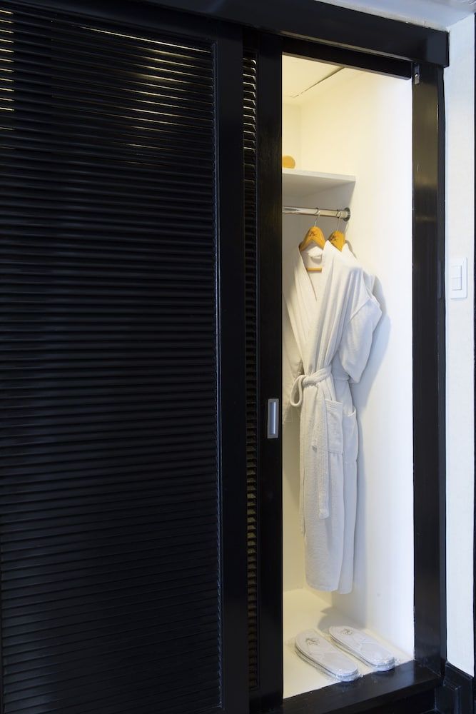 Midas Hotel & Casino Deluxe Double or Twin Room 3