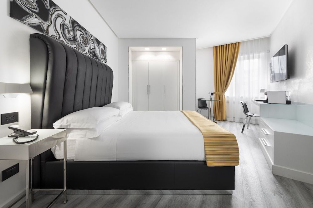 LHP Napoli Palace & spa Classic Room