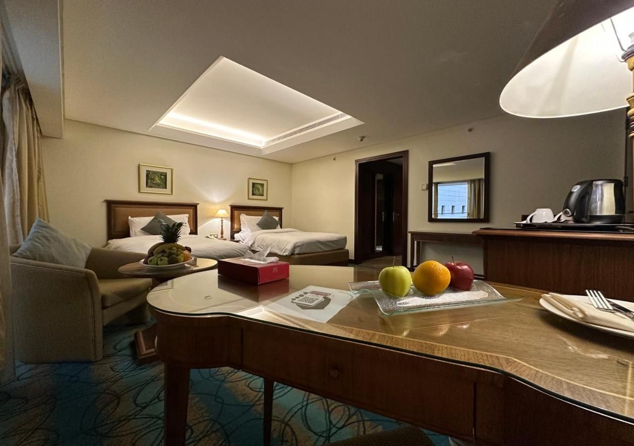 Atrium Twin without a View