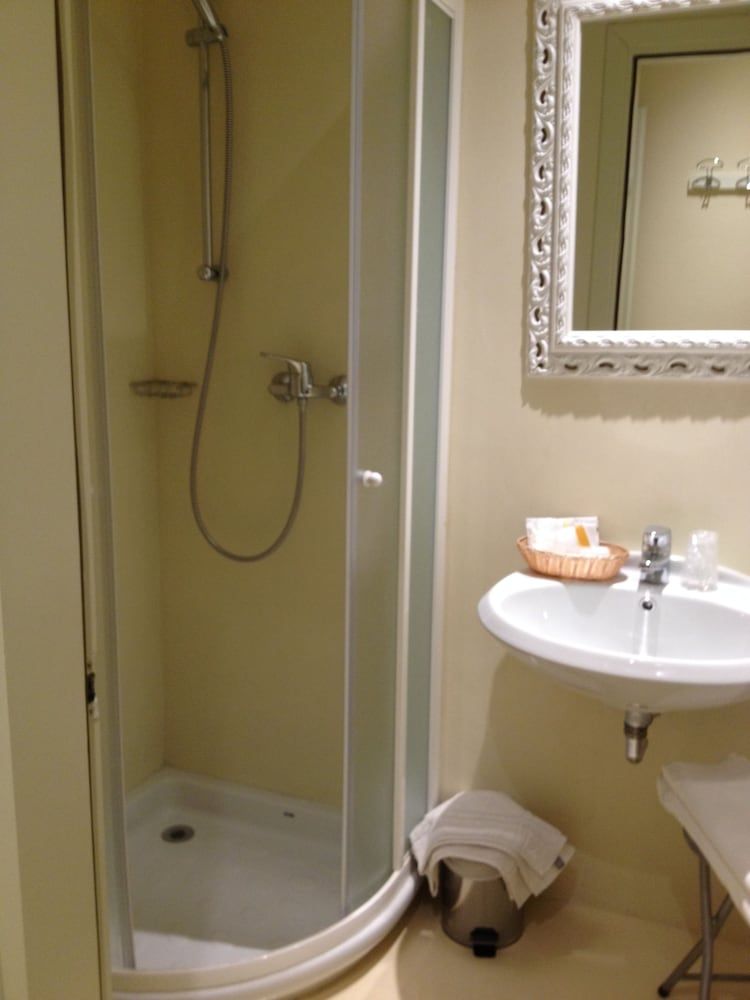 Albergo Trattoria Alessi Standard Double or Twin Room 18