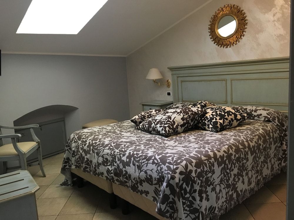 Albergo Trattoria Alessi Standard Double or Twin Room 5