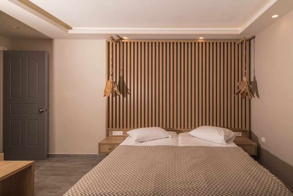 Family Suite, 2 Bedrooms, Pool View
