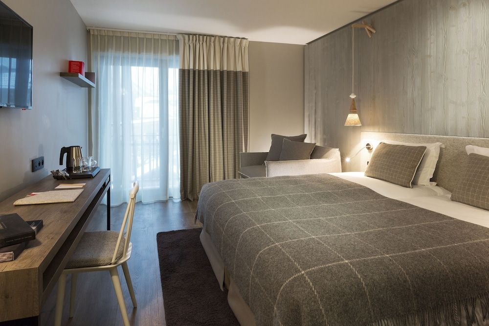 Superior Triple Room ( 3 Adults)
