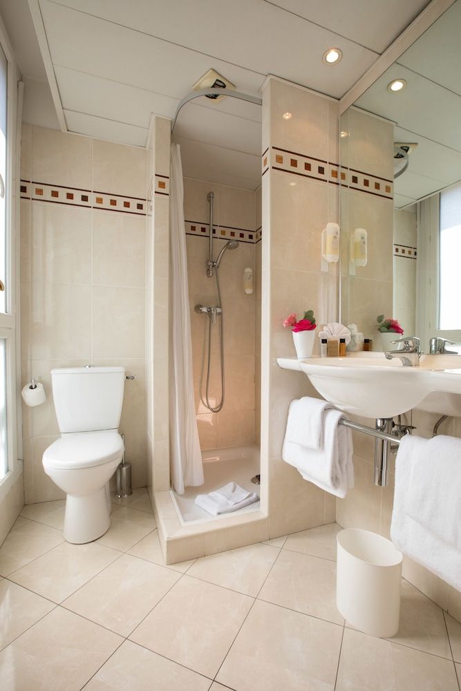 Hôtel Elysées Opéra Superior Double Room 9