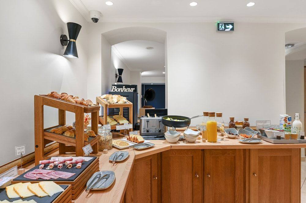 undefined Hôtel Elysées Opéra 10