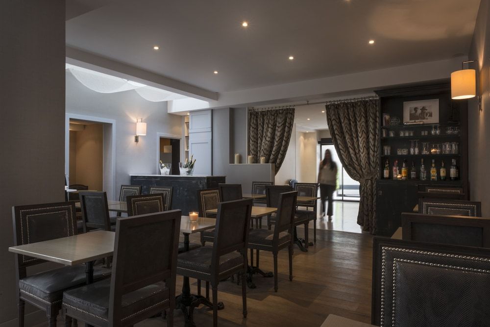 undefined Acacias Étoile 10